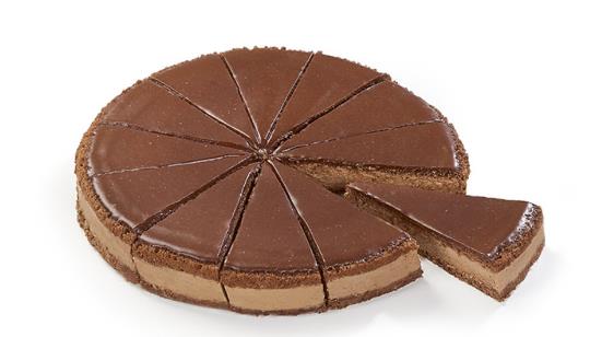 Chocolademousse taart 12p 10805 gesneden